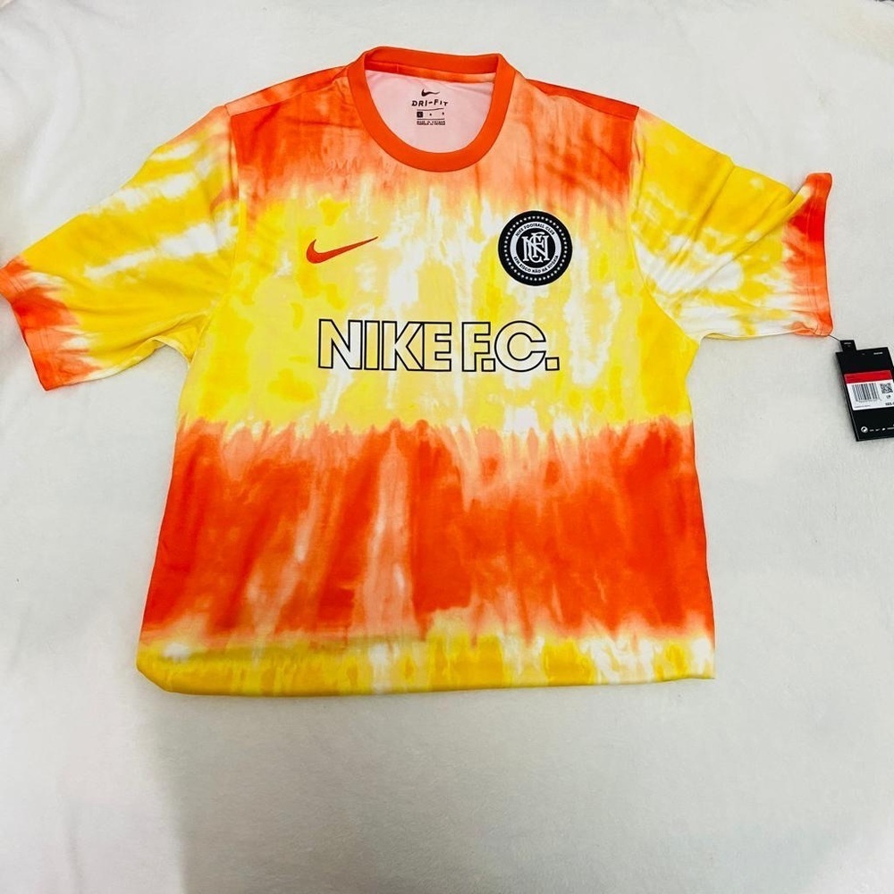Nike fc jersey 
Portuguése edition
